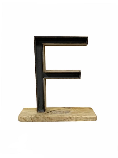 Letra F Classic con Peana 24x26.5Hcm