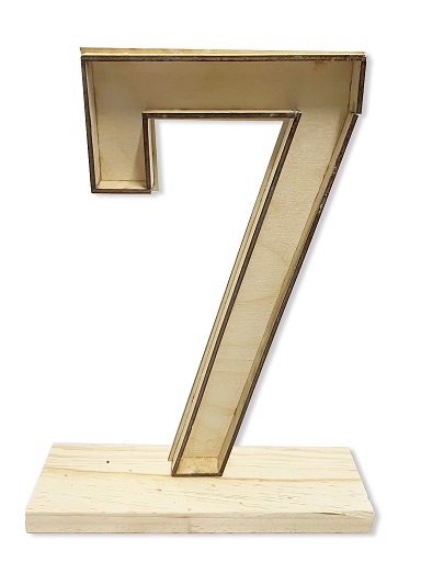 Numero Madera 7 con Peana 17x28Hcm aprox